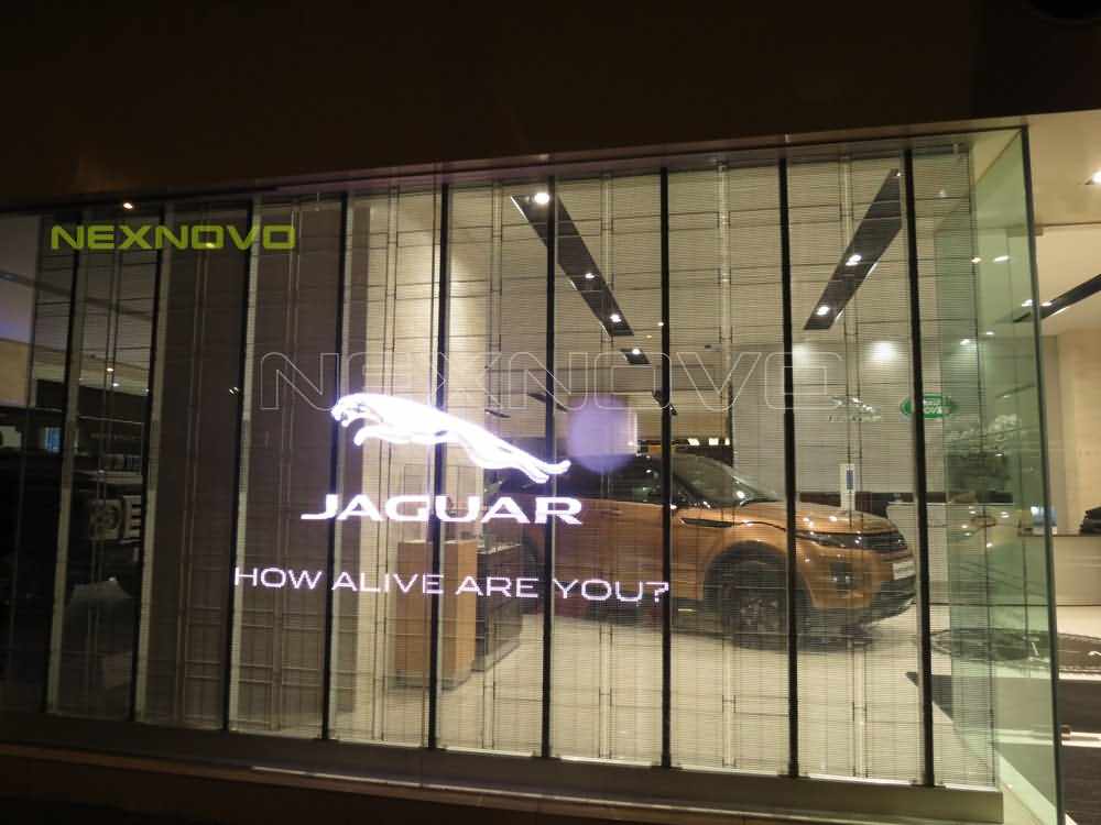 香港铜锣湾路虎Landrove4S店透明LED显示屏项目(图4)