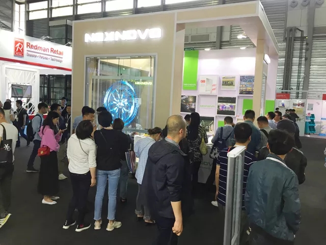 晶泓科技透明LED显示屏争艳C-star 2018上海国际零售展，取得理想效果完美落幕(图8)