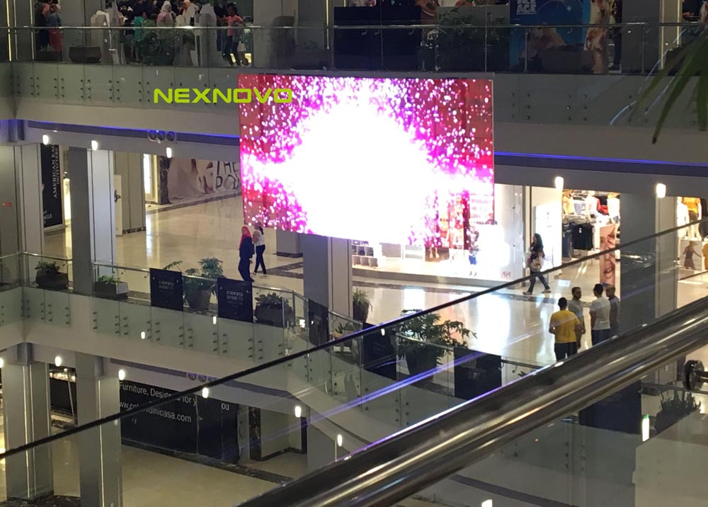 埃及Point90购物中心LED透明显示屏项目(图2)