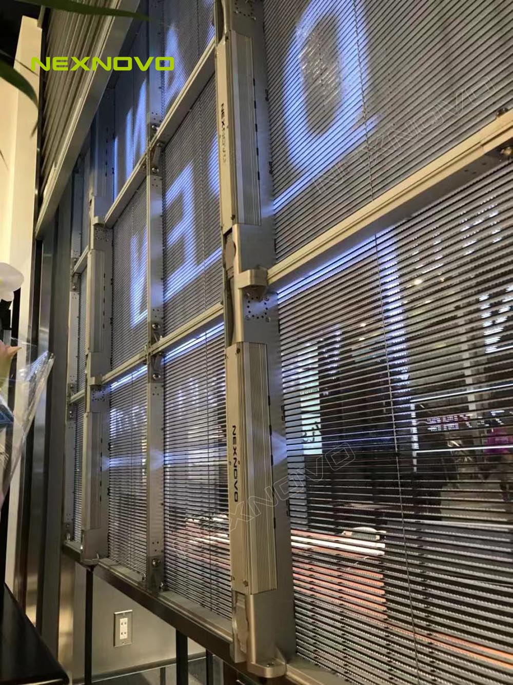 日本九州百年眼镜老店透明LED显示屏项目(图4)